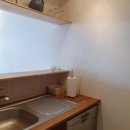 32m With Balcony View On The Mountain