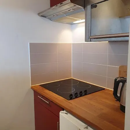 32m With Balcony View On The Mountain